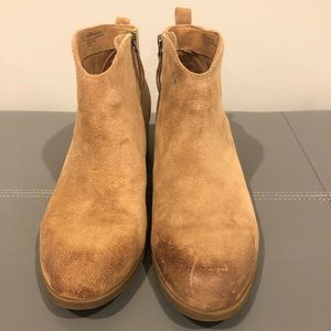 Sofft brand tan distressed booties